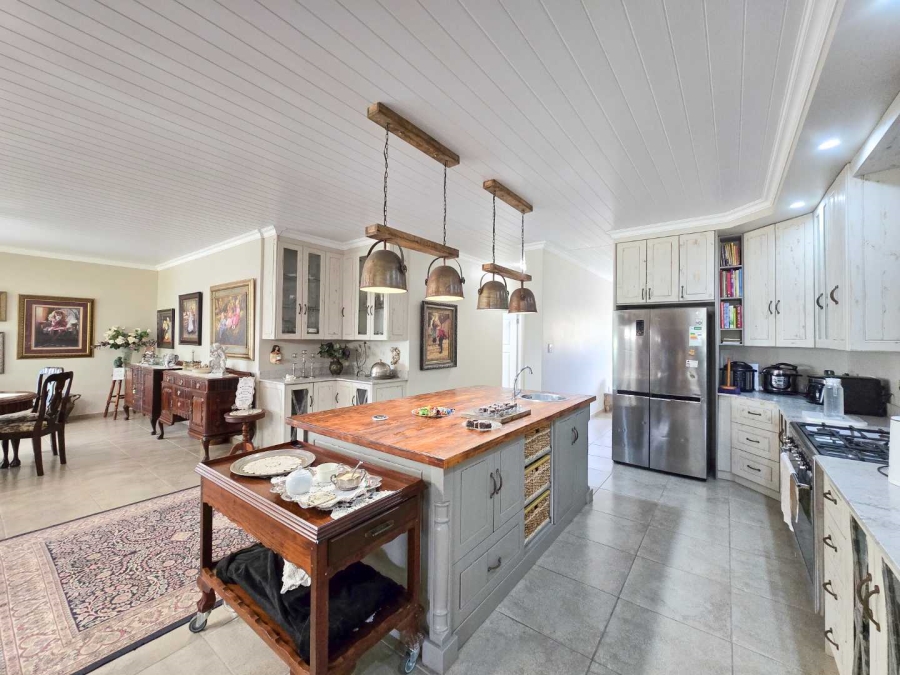 3 Bedroom Property for Sale in Stilbaai Wes Western Cape